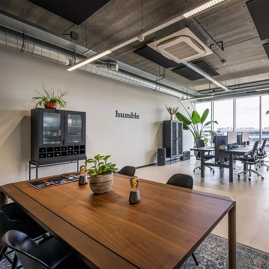 Explore premium wireless & rechargeable lamps for any space